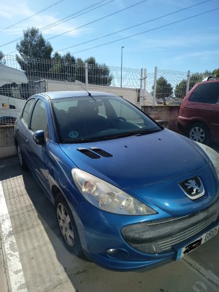 Peugeot 206+ 2009 averiado