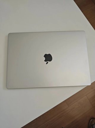 MacBook Pro 16 M4 Max 36GB RAM 1TB SSD