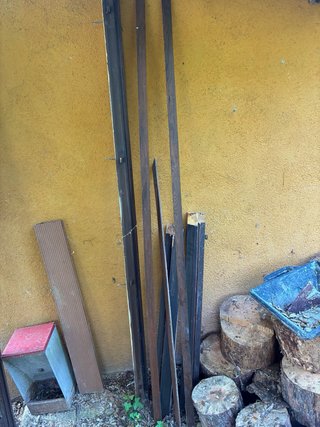 Puerta doble de madera y cristal