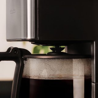 Cecotec Cafetera de Goteo 6 Tazas Coffee 56 Drop. 680 W, Capacidad 0,8 Litros, Boquilla Antigoteo, Filtro Permanente o de Papel, Acabados en Acero Inoxidable e Intensificador De Aroma