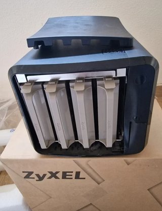 ZyXEL NAS542 Home Storage 4 Bahías