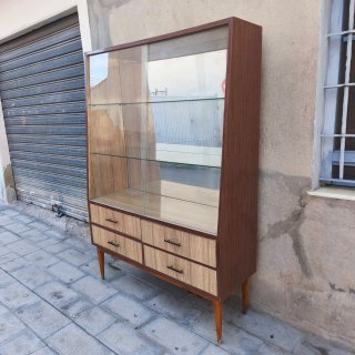 Vitrina antigua Mid Century madera y cristal