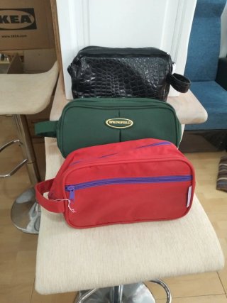 Neceser Springfield Verde y Rojo y una negra
