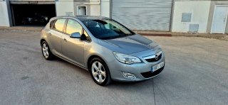 Opel Astra 2013