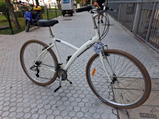 Bicicleta Trekking 700