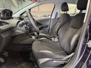 Peugeot 208  1.0 vti