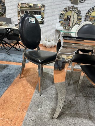 Mesa de comedor cristal patas cromadas