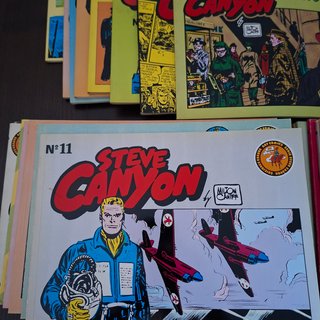 Steve Canyon de Ediciones Eseuve - comp.