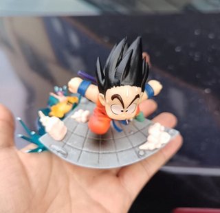 Figura Goku Dragon Ball Resina