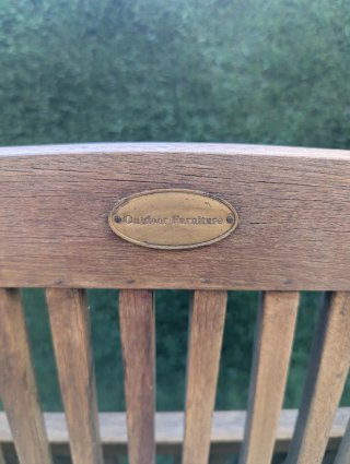 Sillas plegables de madera. (Juego de dos).