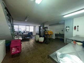 Local comercial en venta en Riera Alta - Llatí en Santa Coloma de Gramanet