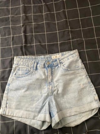Lote de ropa de adolescente niña.