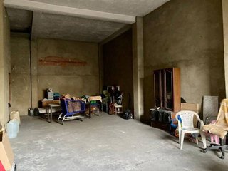 Local comercial en venta en El Alborgí en Paterna