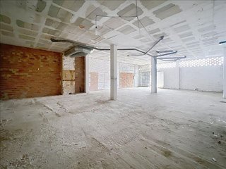 Local comercial en venta en Puente Genil