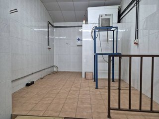 Local comercial en venta en Valdepeñas