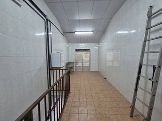 Local comercial en venta en Valdepeñas