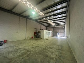 Nave industrial en venta en Zona de la Vega en Antequera