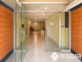 Local comercial en venta en La Nova Esquerra de l'Eixample en Barcelona