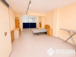 Local comercial en venta en La Nova Esquerra de l'Eixample en Barcelona