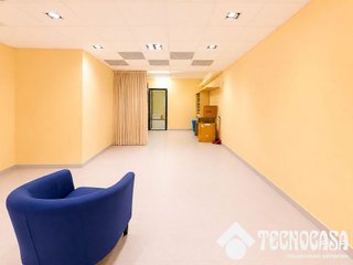 Local comercial en venta en La Nova Esquerra de l'Eixample en Barcelona