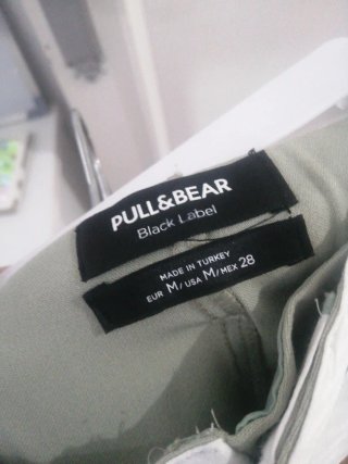 Pantalón verde ancho