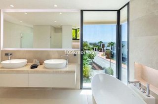 Chalet en alquiler en Los Naranjos - Las Brisas en Marbella