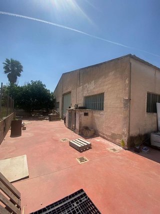 Nave industrial en venta en Crevillent