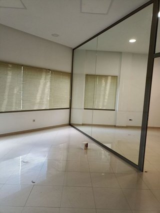 Local comercial en venta en Zona Fernández Ladreda en Pontevedra