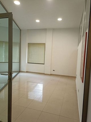Local comercial en venta en Zona Fernández Ladreda en Pontevedra