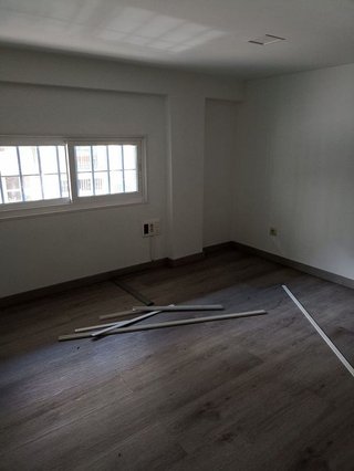 Local comercial en venta en Zona Fernández Ladreda en Pontevedra