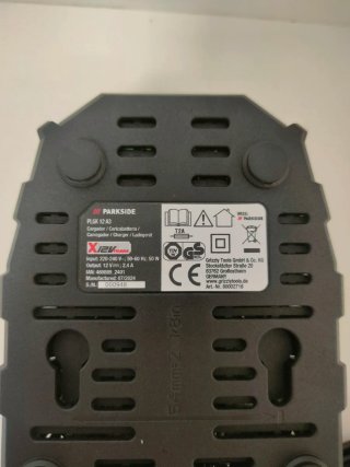 Cargador Parkside X12V