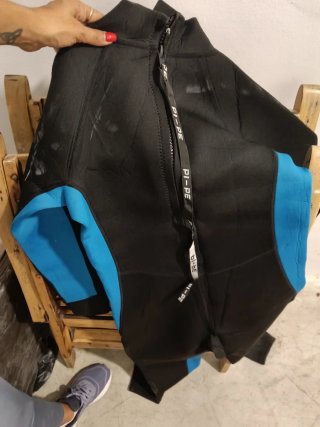 Traje de neopreno talla L
