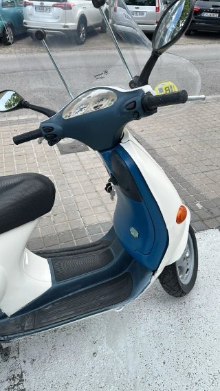 Piaggio vespa ET2 50cc Scooter