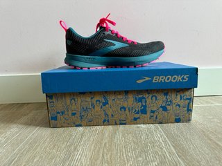 Zapatillas Brooks Revel running/training