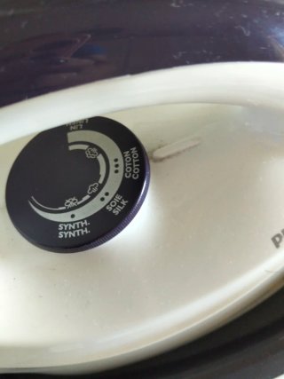 Ferro da stiro con caldaia Philips HI5900