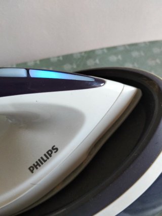 Ferro da stiro con caldaia Philips HI5900