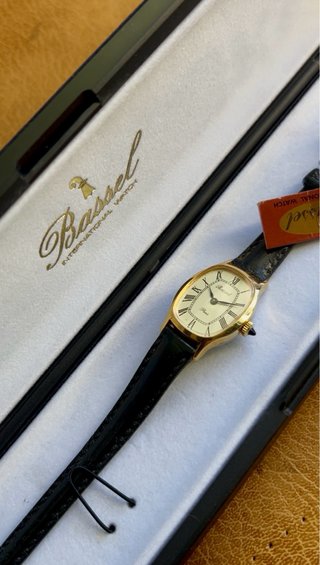 Reloj Bassel Paris Mecánico Dorado