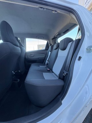 Toyota Yaris 2018 Coche Pequeño