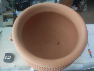 Maceta de terracota con argollas