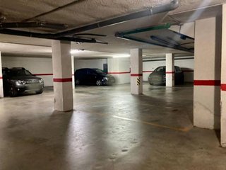 Garaje en venta en El Alborgí en Paterna