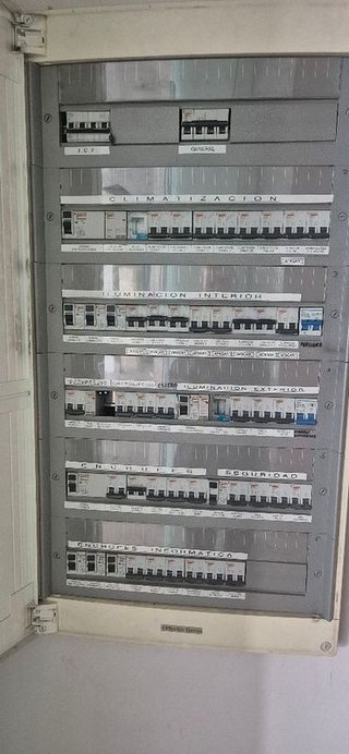 Local comercial en venta en El Pilar en Albacete