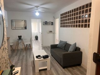 Local comercial en venta en Les Planes en Hospitalet de Llobregat, L´