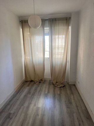 Local comercial en venta en Les Planes en Hospitalet de Llobregat, L´