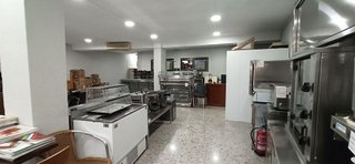 Local comercial en venta en Passeig Maragall - Zona Estació en Gavà