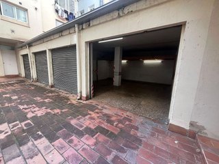 Garaje en venta en Santa Eugènia en Girona