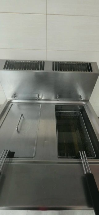 FREIDORA INDUSTRIAL PROFESIONAL MAGNUS A GAS 2x20L
