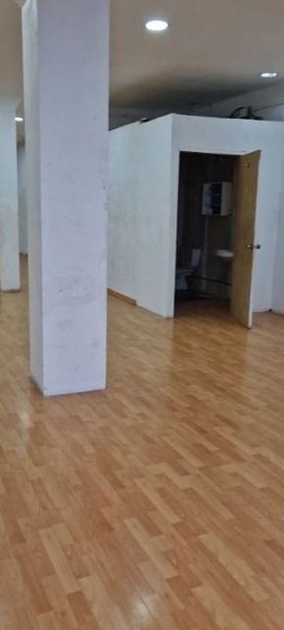 Local comercial en venta en Creu de Barberà en Sabadell