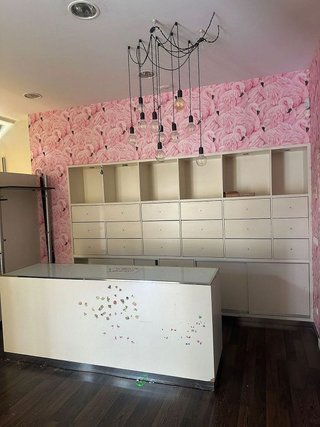 Local comercial en venta en Flores de Sil - La Placa en Ponferrada