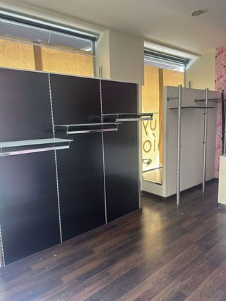 Local comercial en venta en Flores de Sil - La Placa en Ponferrada