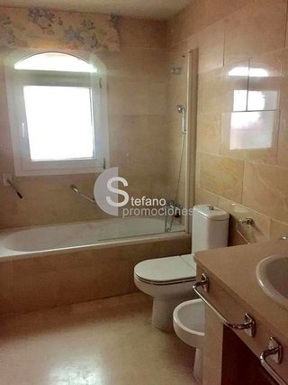 Casa pareada en alquiler en Pedregalejo en Málaga